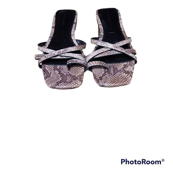 Topshop Hippie Square Slide Sandal. Size 40. - Picture 3 of 11